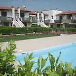 Apartment With Pool In Lazise-gardasee 55358 *